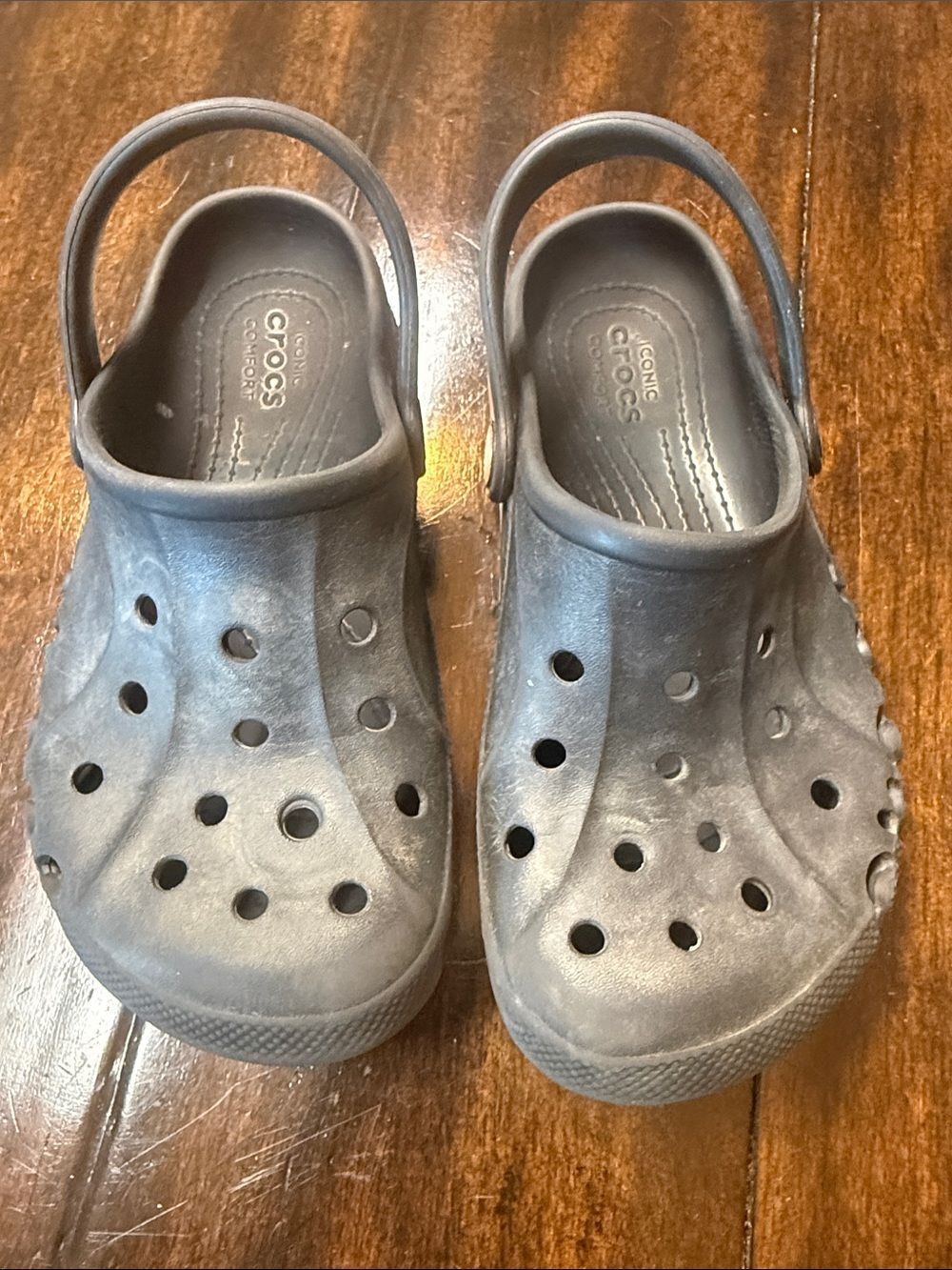 CROCS Kids Classic Clog in Dark Gray